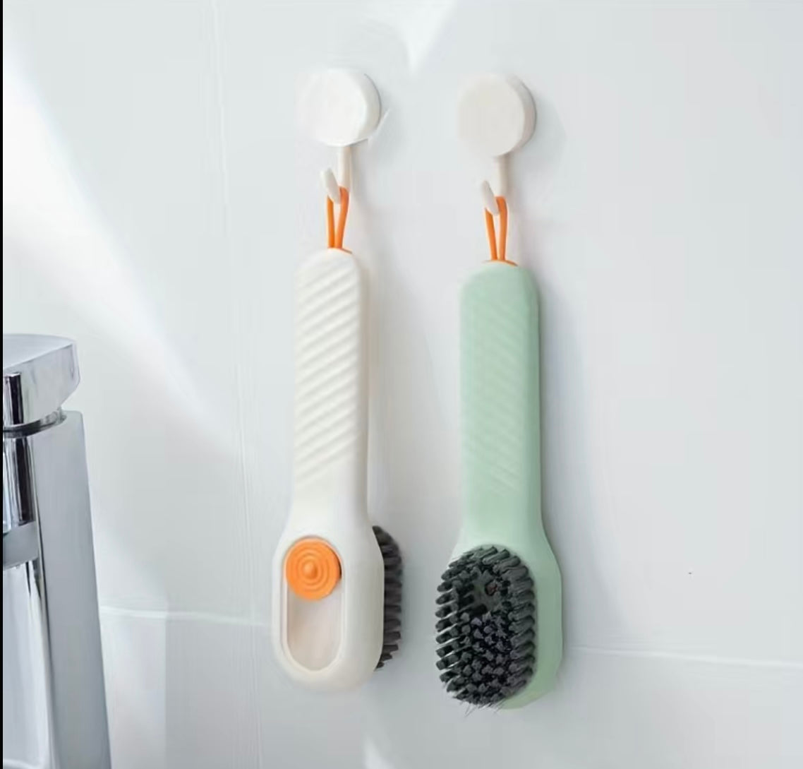Push Liquid Cleaning Brush