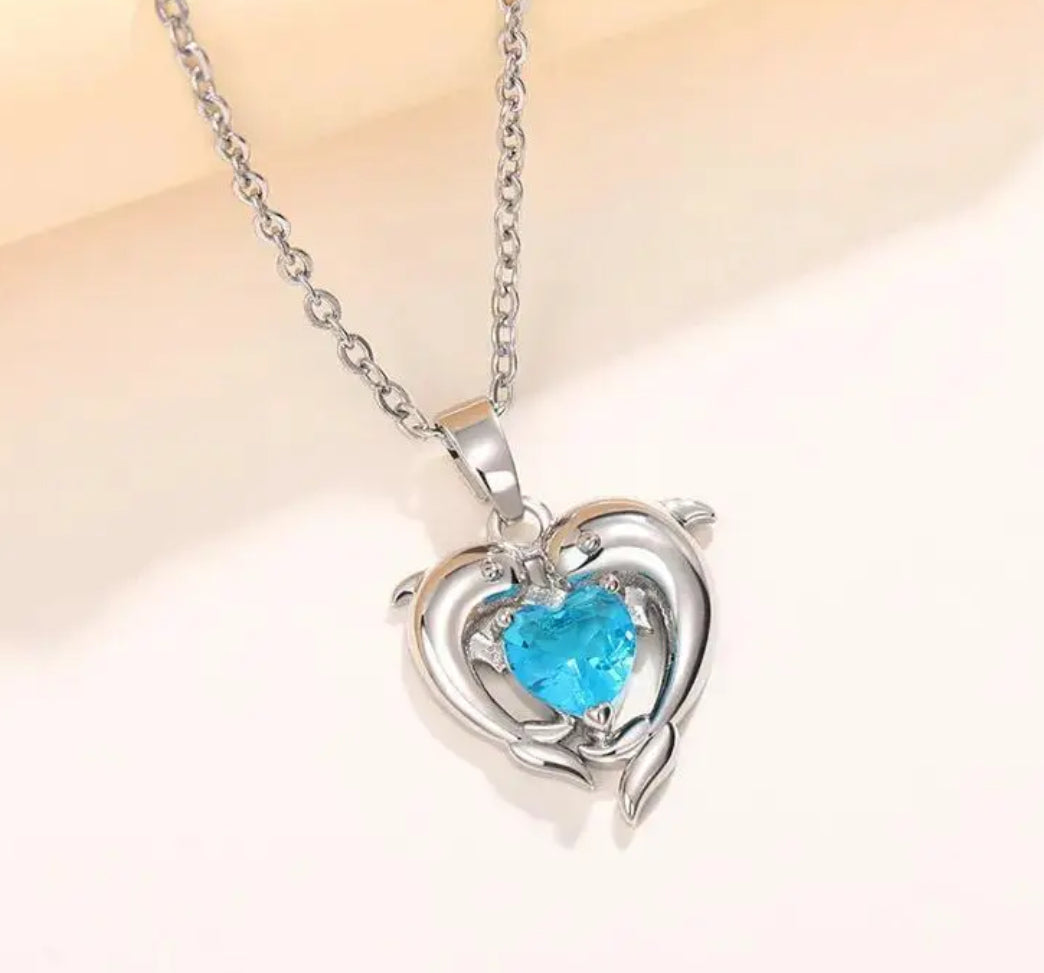 Women's Fashion Jewelry Beautiful Dolphin Pendant and Chain
