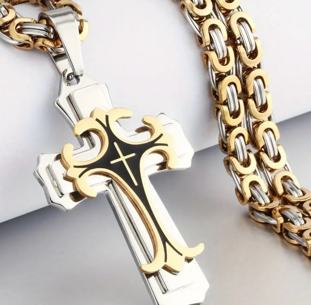 Stylish Men’s Stainless Steel Cross Pendant With Flat Chain and Timeless Design