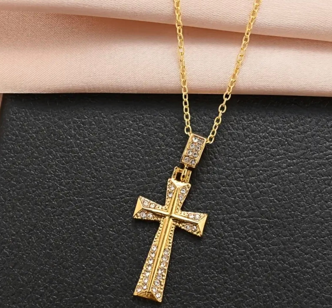 Custom Unisex Cross pendant and chain Fashion Jewelry