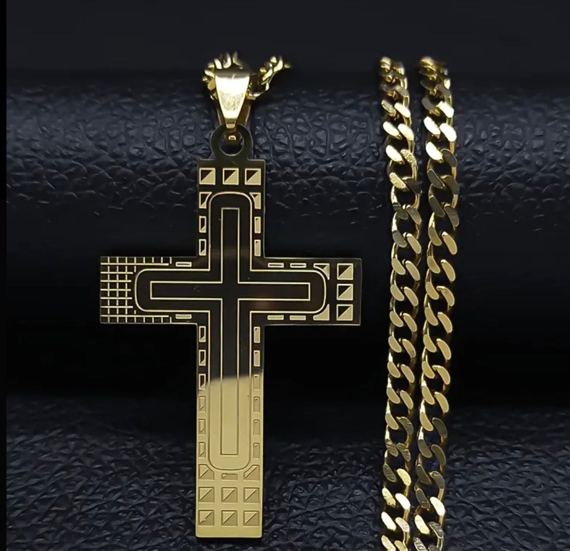 Stainless Steel Golden Fashion Jewelry Necklace Cross for Men or Women