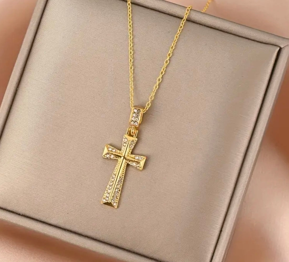 Custom Unisex Cross pendant and chain Fashion Jewelry