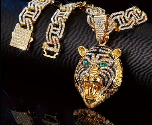 1 pc Gold Plated Lion Roaring Pendant- Unisex